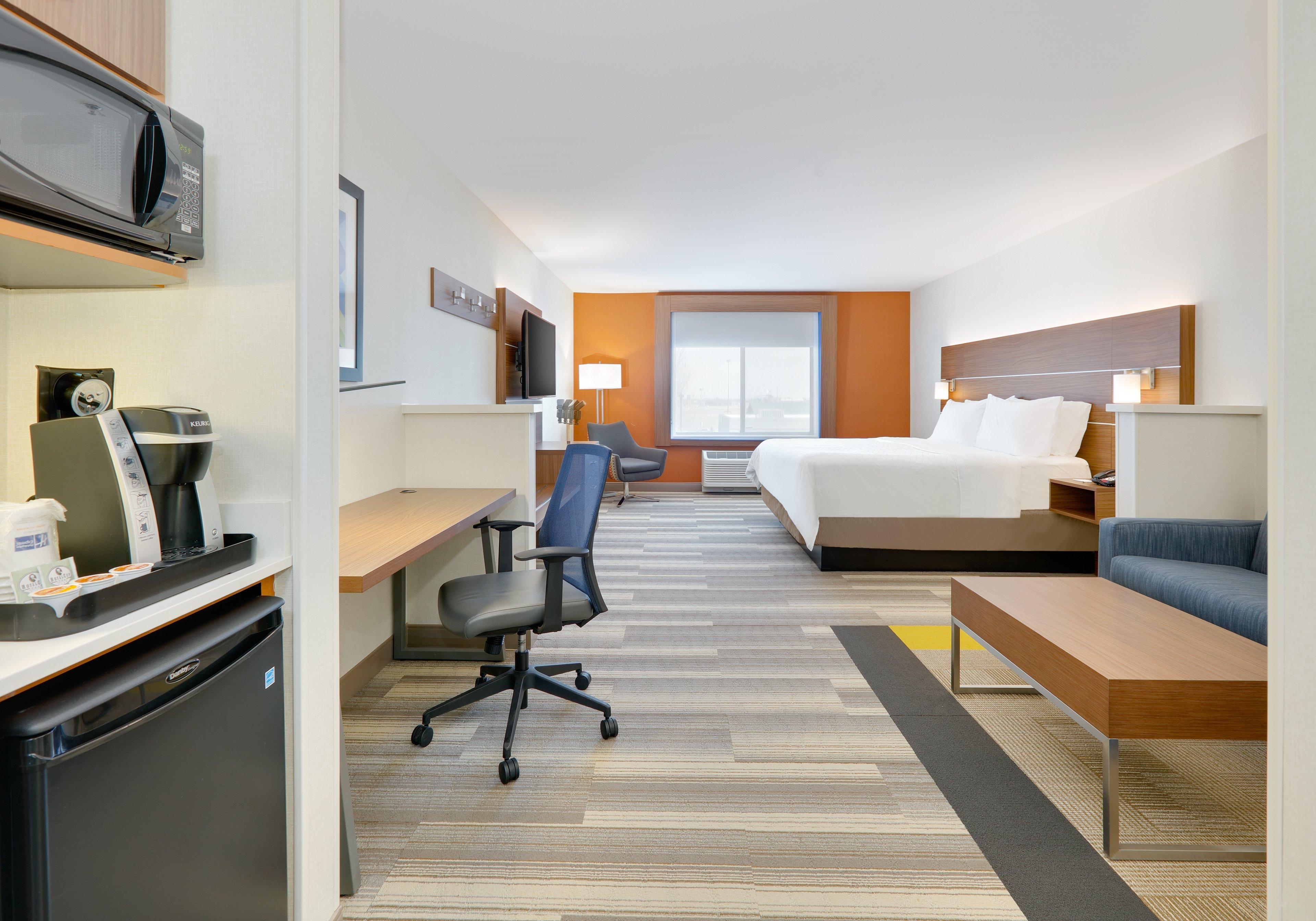 Holiday Inn Express & Suites Mitchell By Ihg Exterior photo