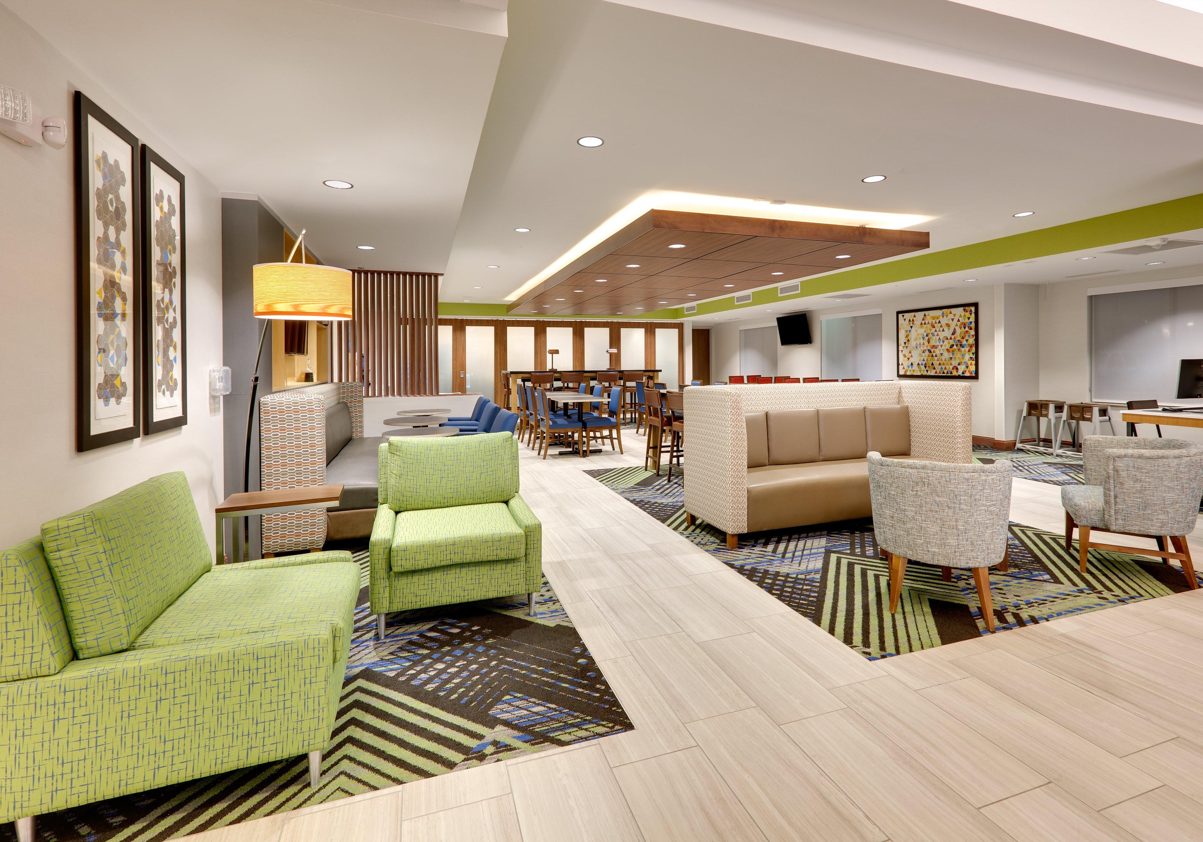 Holiday Inn Express & Suites Mitchell By Ihg Exterior photo