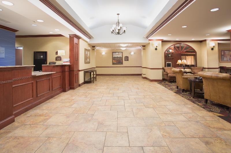 Holiday Inn Express & Suites Mitchell By Ihg Exterior photo