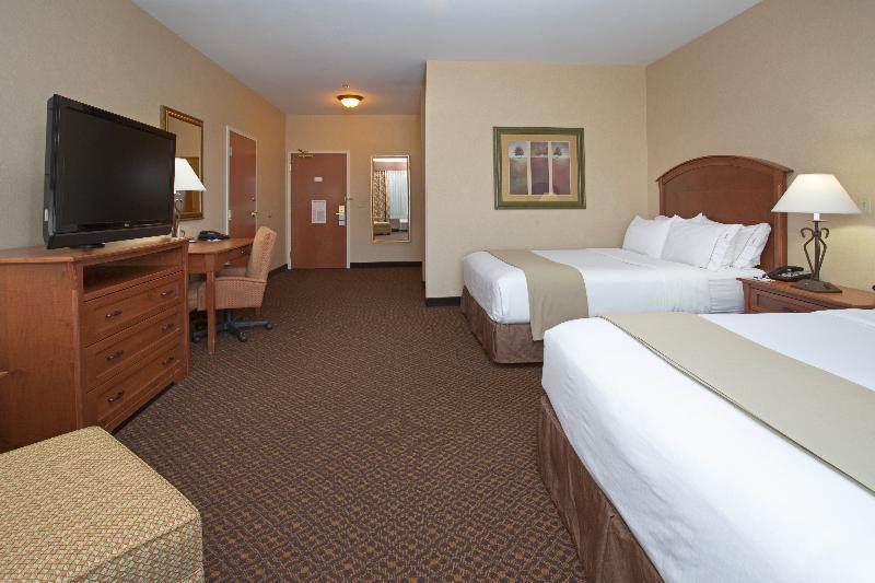 Holiday Inn Express & Suites Mitchell By Ihg Exterior photo