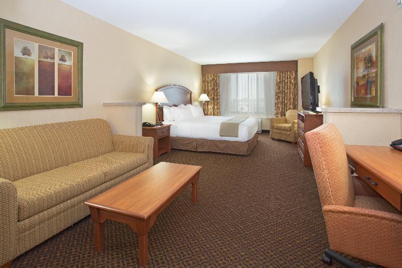Holiday Inn Express & Suites Mitchell By Ihg Exterior photo